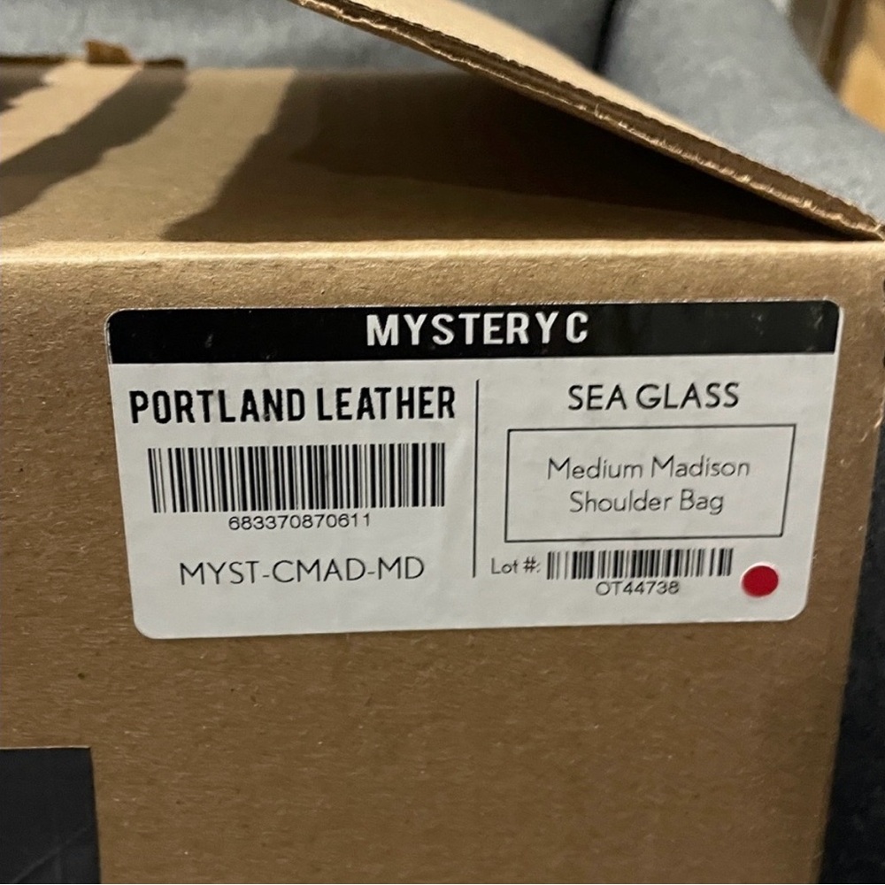 Portland Leather Madison Medium Sea Glass Shoulder Bag - Picture 10 of 13